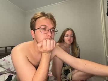 couple
        shyprinces cam image #3768514