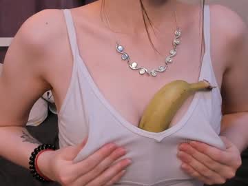 girl
        berenicecoleson cam image #5072536