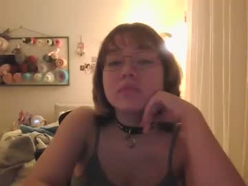 girl
        ftarh18 cam image #1990069