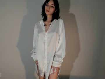 girl
        jane_odyssey cam image #2747526