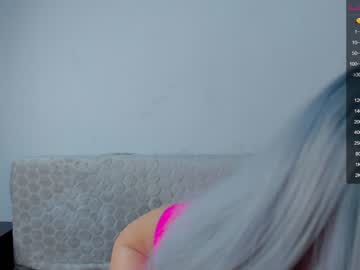 girl
        eva_flys cam image #889983