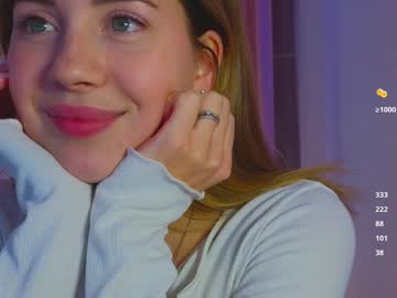 girl
        emmi_rosee cam image #5963634