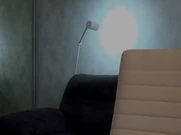 girl
        tia__moon cam image #4866182