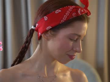 girl
        happyvivy cam image #6035035