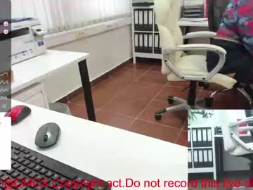 couple
        milf_viktoria cam image #2450819