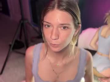 girl
        oliviahansleyy cam image #6543097