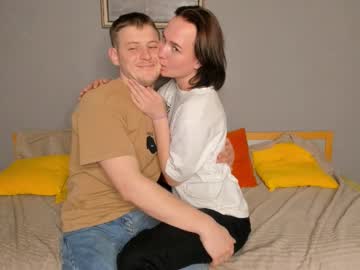 couple
        margoanddavid cam image #6268006