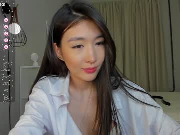 girl
        natsumiito cam image #3455798