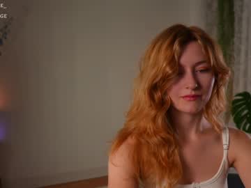 girl
        alisonrouge cam image #2059182