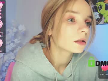 girl
        gorgeous_bunny cam image #438963