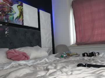 couple
        hannah_nvrst cam image #5223424