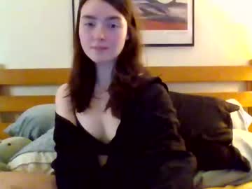 girl
        soursou cam image #5549701
