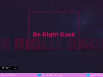 girl
        rosiebones cam image #1484380
