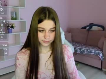 girl
        kristy_mey cam image #6599422