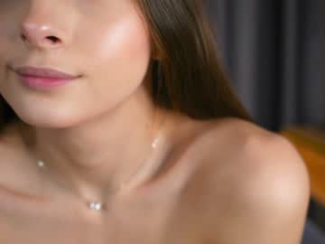girl
        alicepreuoston cam image #6524626