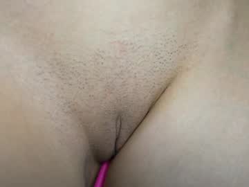 girl
        dovia cam image #4537058