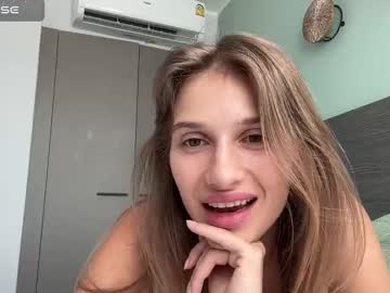 girl
        blair_fox cam image #6321038