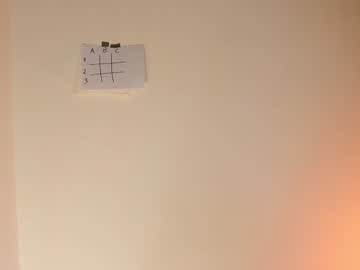 girl
        emilybatee cam image #1303747