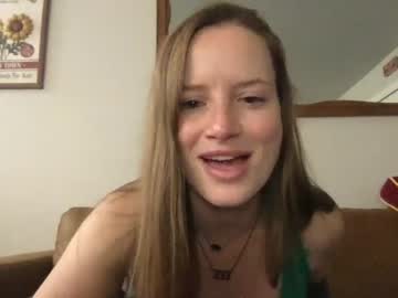 couple
        marilynroxx cam image #508434
