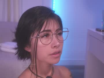 girl
        gigi_ulala cam image #6340804
