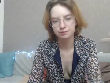 girl
        mary_klaus cam image #811571