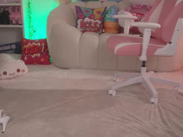 girl
        bunnydollstella cam image #6160537