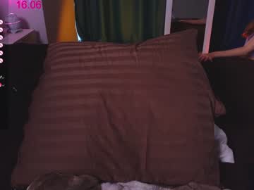girl
        lissa_meooow cam image #4387937