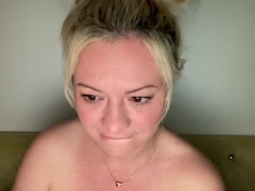 girl
        kiradivine cam image #1491194