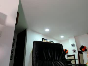 girl
        anielli69 cam image #140827