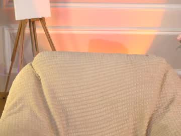 girl
        ella_knockers_xl cam image #4232739