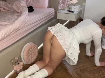 girl
        cuteelsa_ cam image #5918080
