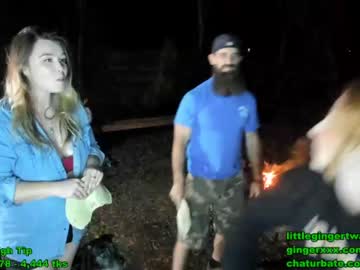 couple
        xoxo_caroline cam image #817108