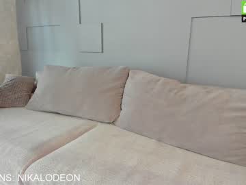 couple
        palevoxxx cam image #1941961
