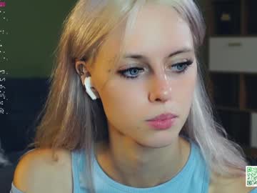 girl
        audreycarvin cam image #4594208