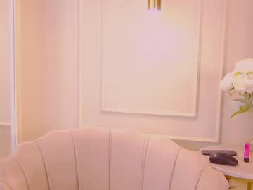 girl
        gwenbanks cam image #5295816