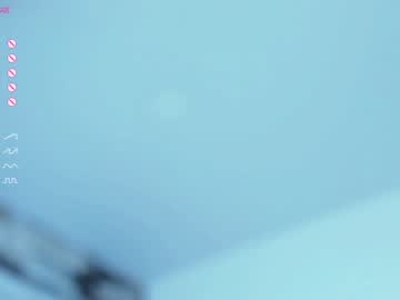 girl
        lolliis cam image #2435508