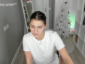 girl
        lynn_jackson cam image #5761303