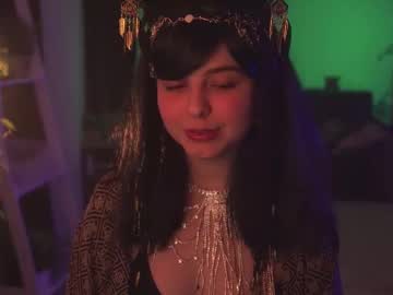 girl
        hannasthesia cam image #6352658