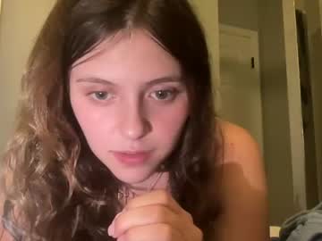 girl
        anastasiatromblah cam image #3776431