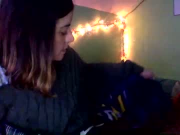 girl
        janicepepper cam image #186576