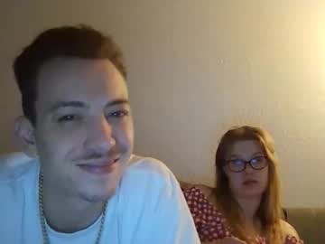 couple
        sexxyasscouple2000 cam image #5898149
