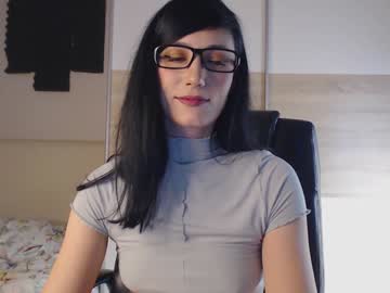 girl
        alycetn cam image #6567927