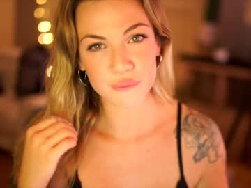 girl
        melodymate cam image #4059755