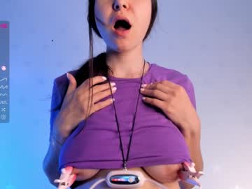girl
        elliehunt cam image #2199401