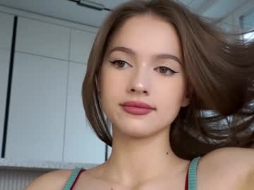 girl
        hecola cam image #5315351