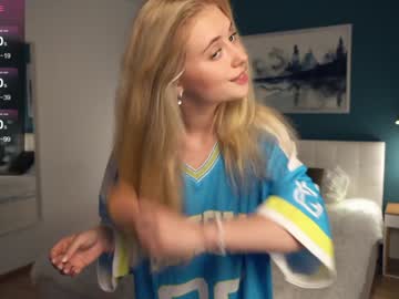 girl
        blue_energy_ cam image #4659459