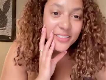 girl
        dreamyriri cam image #4343728