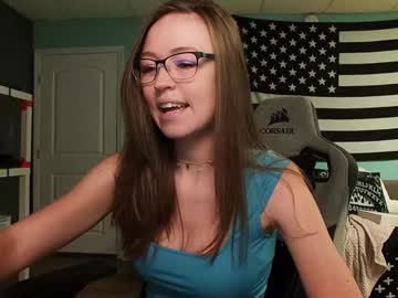 girl
        anabelleleigh cam image #5058654