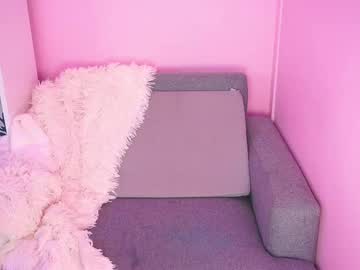 girl
        little_effy18_ cam image #6613665
