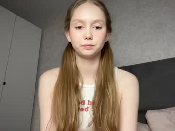 girl
        lizzy_cutie cam image #5281841